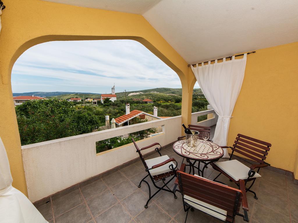 Slaven Apartment *